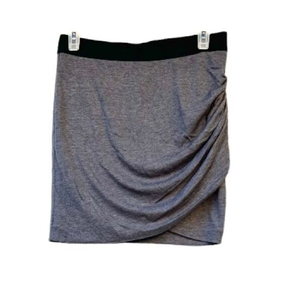 Vera Wang Stretchy Ruched Jersey Mini Skirt - Picture 7 of 7